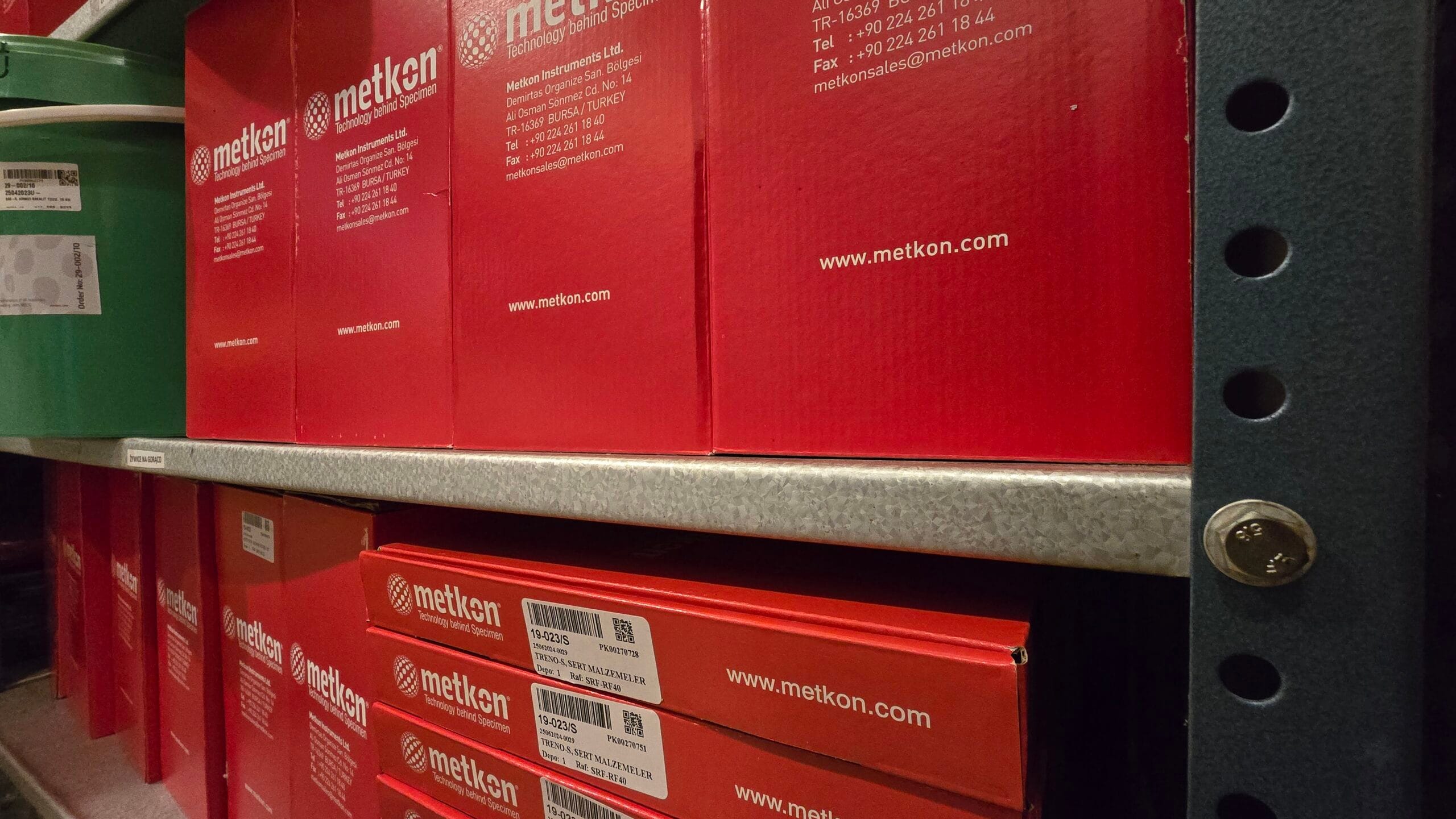 Wyprzedaż materiałów eksploatacyjnych